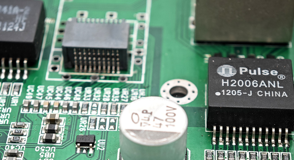 Udforskning af forskellene i teknologi og tjenester mellem globale PCBA-fabrikker