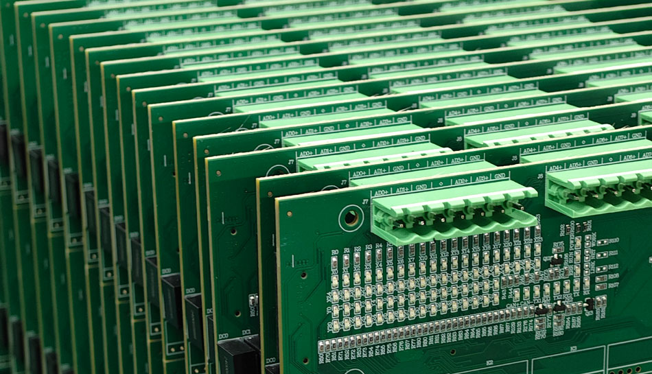 Hvordan vælger man den rigtige PCBA-fabrik baseret på kundefeedback?